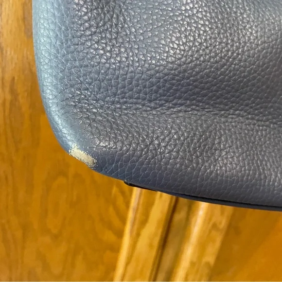 Dooney & Bourke Derby Florentine Crossbody Shoulder Bag - Picture 3 of 12